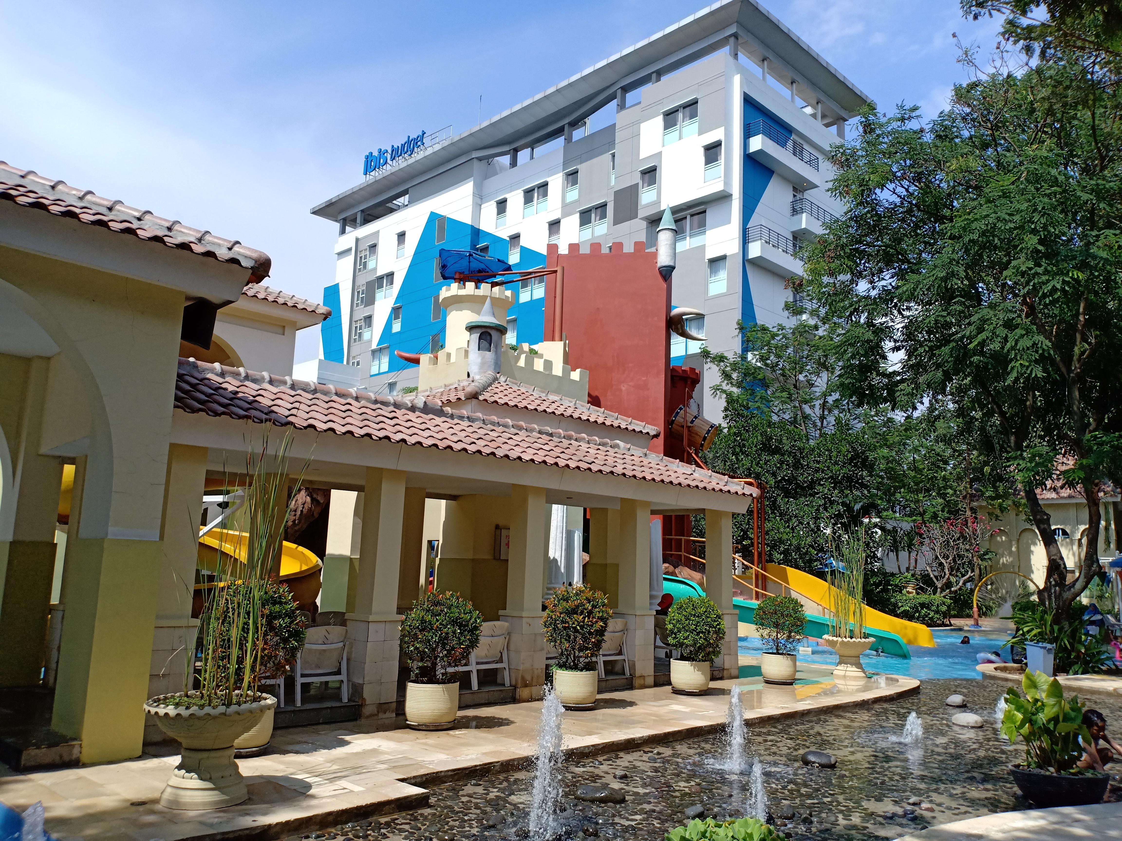 Ibis Budget Cikarang Festival Μπεκάσι Εξωτερικό φωτογραφία