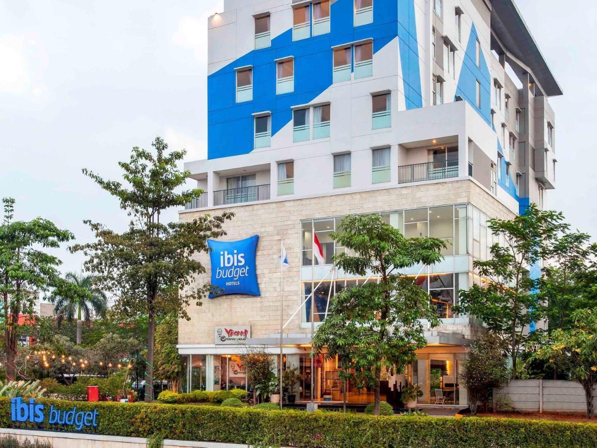 Ibis Budget Cikarang Festival Μπεκάσι Εξωτερικό φωτογραφία