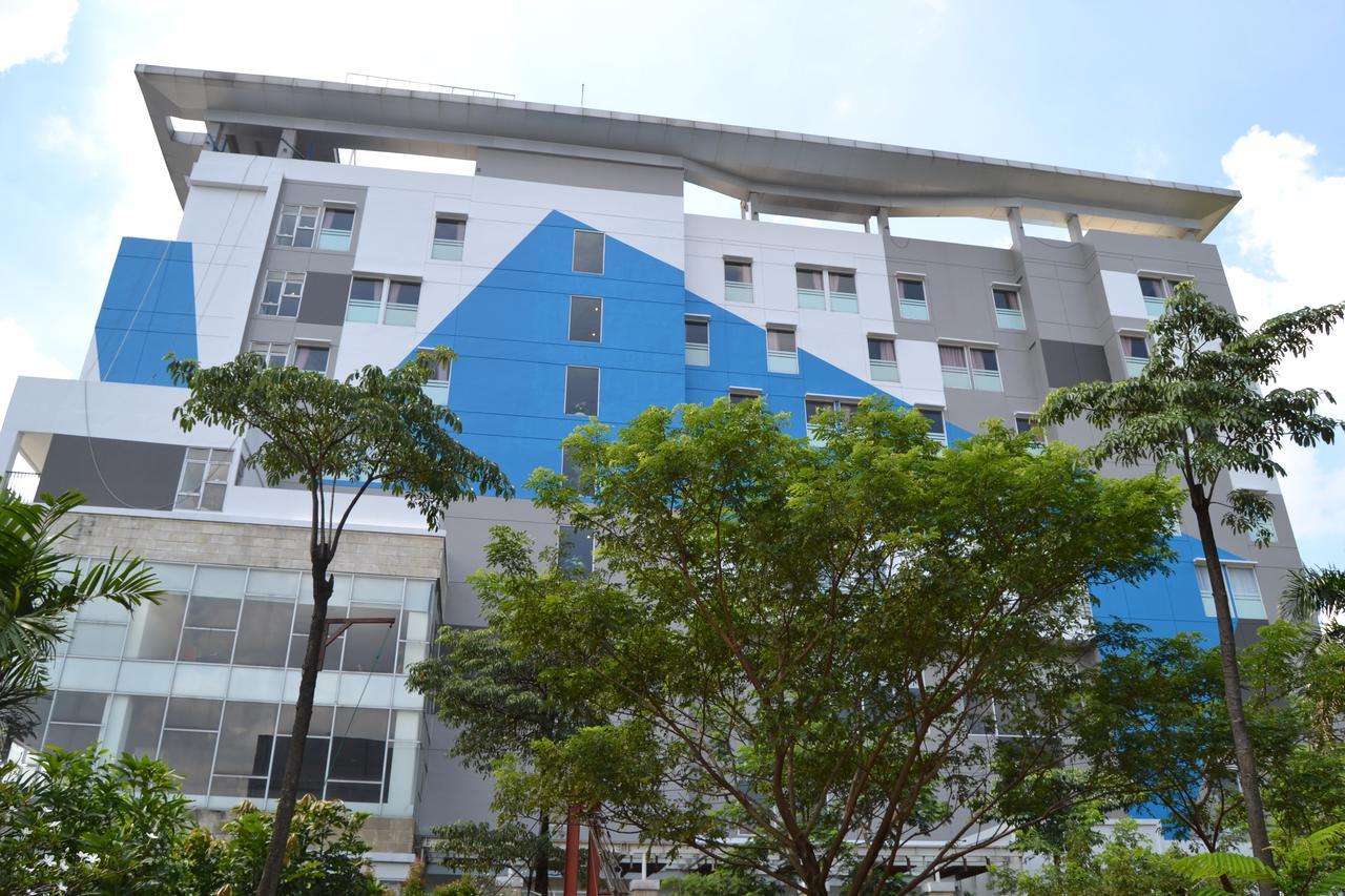 Ibis Budget Cikarang Festival Μπεκάσι Εξωτερικό φωτογραφία