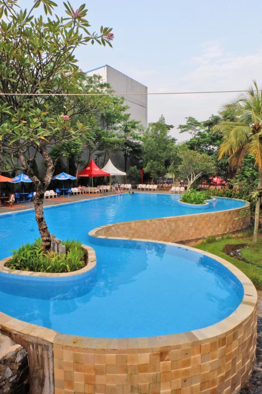 Ibis Budget Cikarang Festival Μπεκάσι Εξωτερικό φωτογραφία