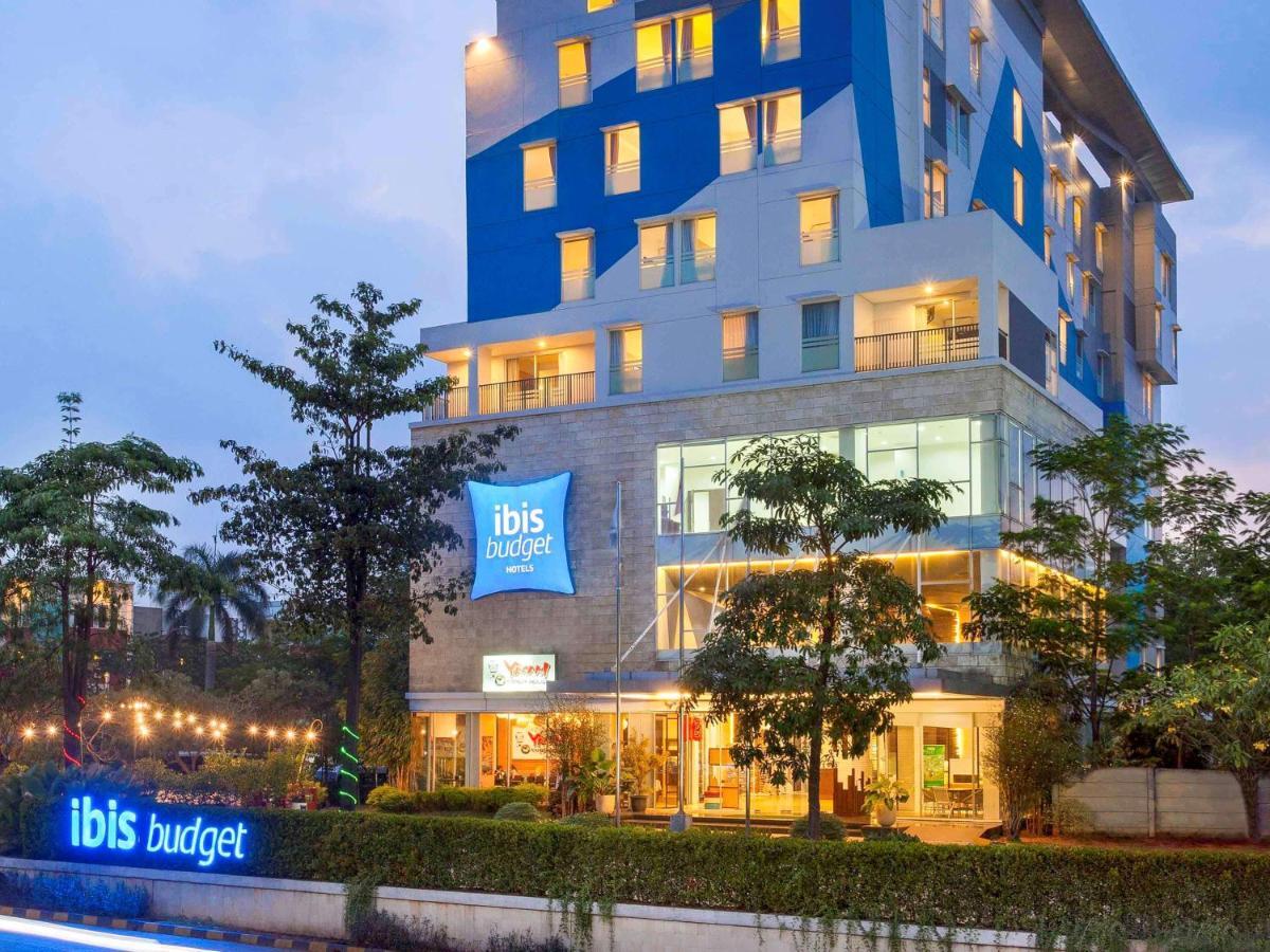 Ibis Budget Cikarang Festival Μπεκάσι Εξωτερικό φωτογραφία